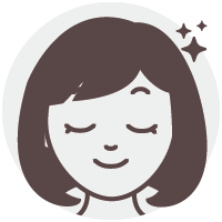 擦完防曬後靜待一下即可與膚色融合並自然提亮。